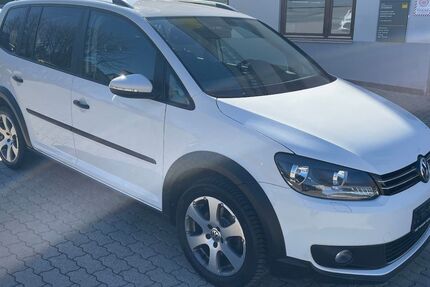 VW Touran 129.204 km 9.990 &euro; Erfurt Urbich 99198