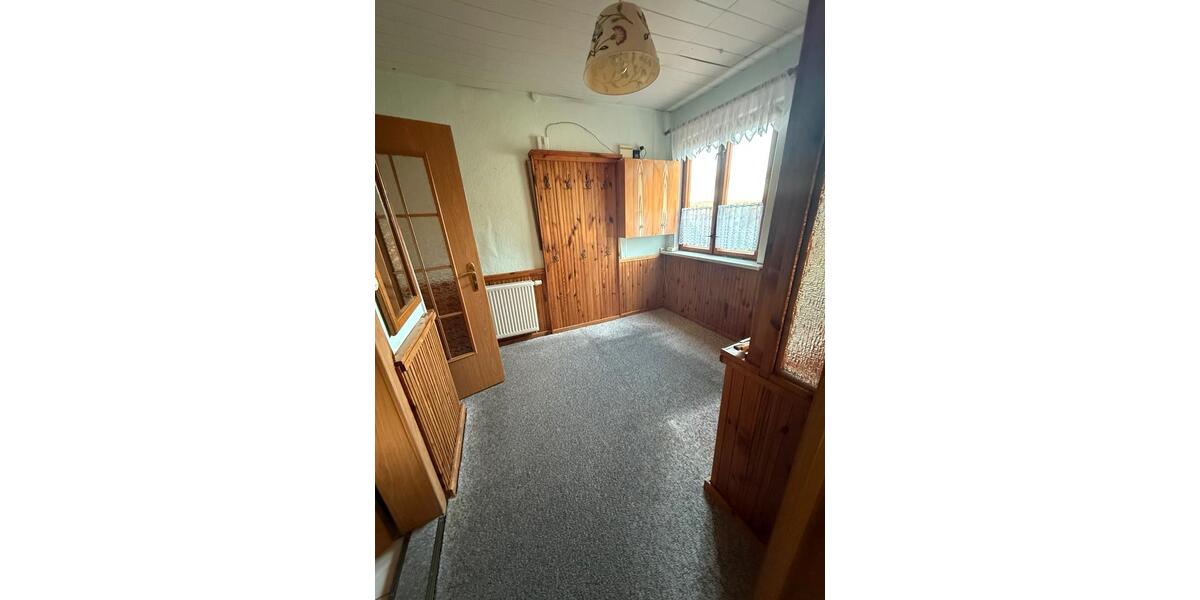 Einfamilienhaus Arnstadt - 8 Zimmer, 134 m&sup2;, 153.000&euro; | Angebot:26402797