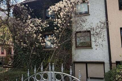 Haus Erfurt Johannesvorstadt - 5 Zimmer, 147 m&sup2;, 349.000&euro; | Angebot:27333025