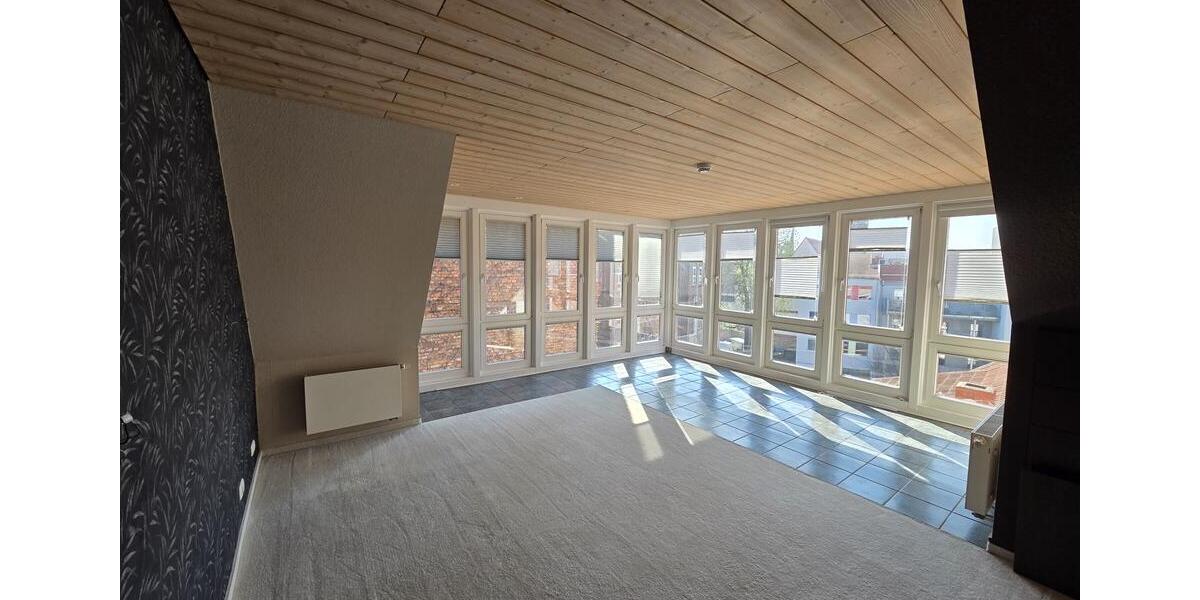 Dachgeschoßwohnung Erfurt - 2 Zimmer, 128 m&sup2;, 1.190&euro; | Angebot:26492734