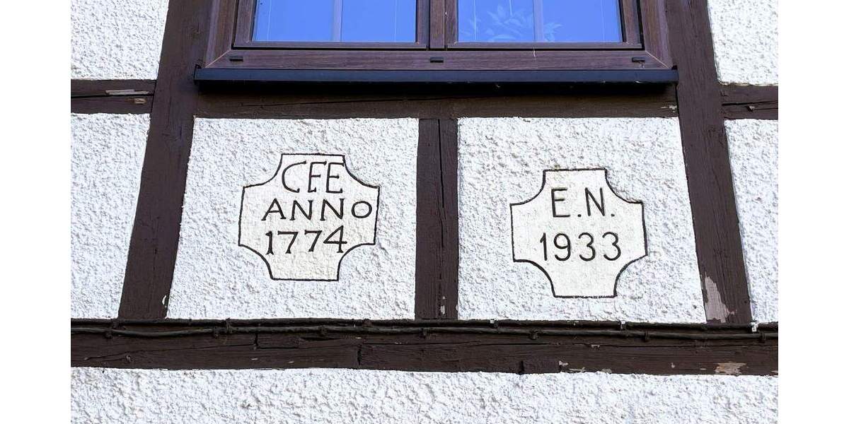 Reihenmittelhaus Greußen - 8 Zimmer, 230 m&sup2;, 140.000&euro; | Angebot:25685506