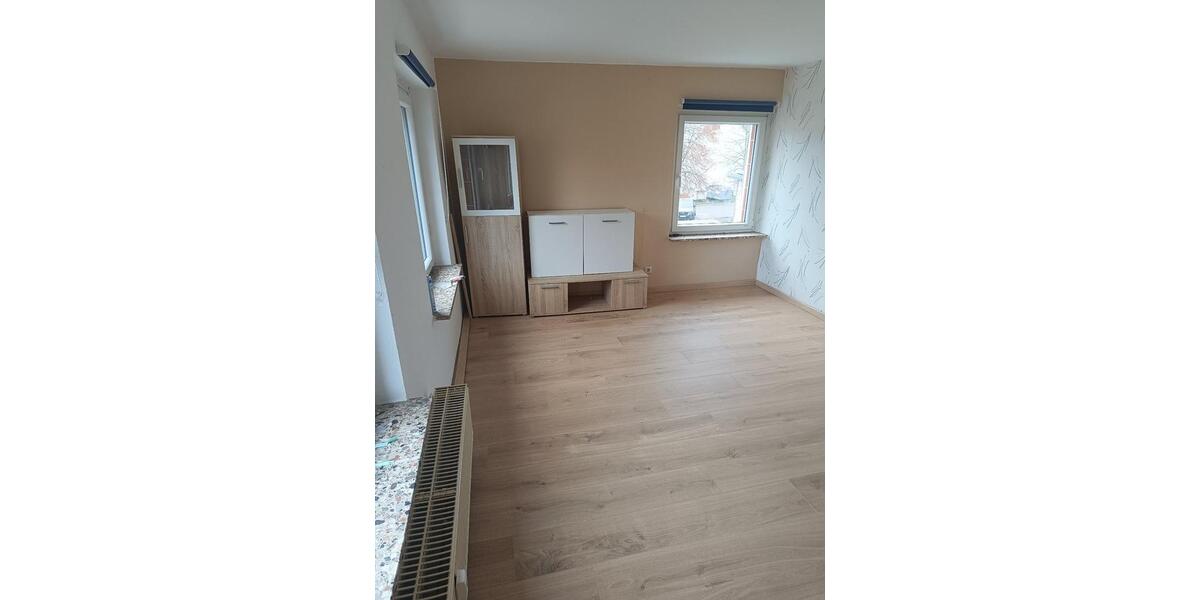 Dachgeschoßwohnung Geratal Geraberg - 4 Zimmer, 73 m&sup2;, 329&euro; | Angebot:25995885