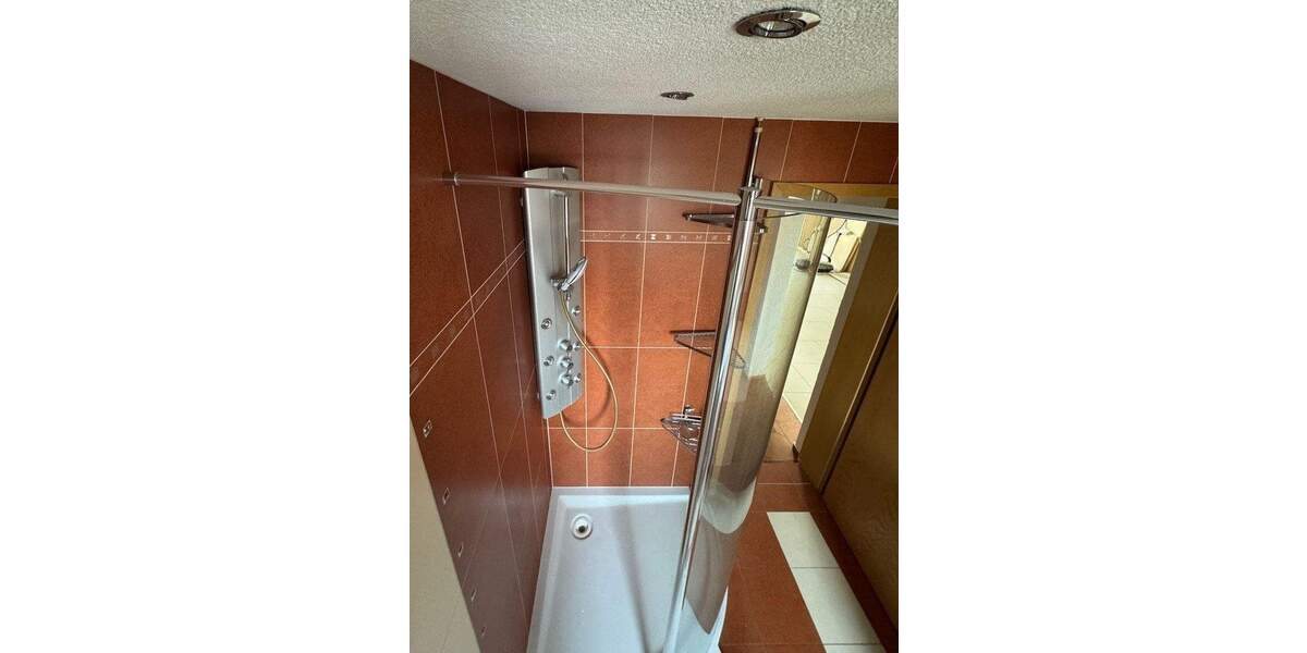 Etagenwohnung Gotha - 4 Zimmer, 106 m&sup2;, 120.000&euro; | Angebot:25682865