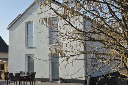 Haus Hochheim Hochheim - 5 Zimmer, 125 m&sup2;, 314.900&euro; | Angebot:25284034