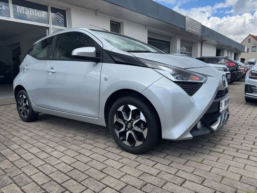 Aygo (X)