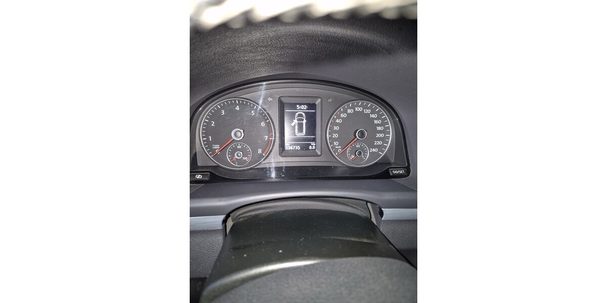 VW Touran 135.000 km 5.600 &euro; Erfurt 99084