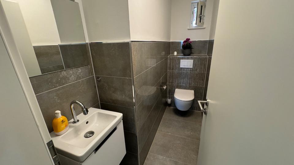 Etagenwohnung Weimar Ehringsdorf - 3.5 Zimmer, 130 m&sup2;, 1.700&euro; | Angebot:22011498