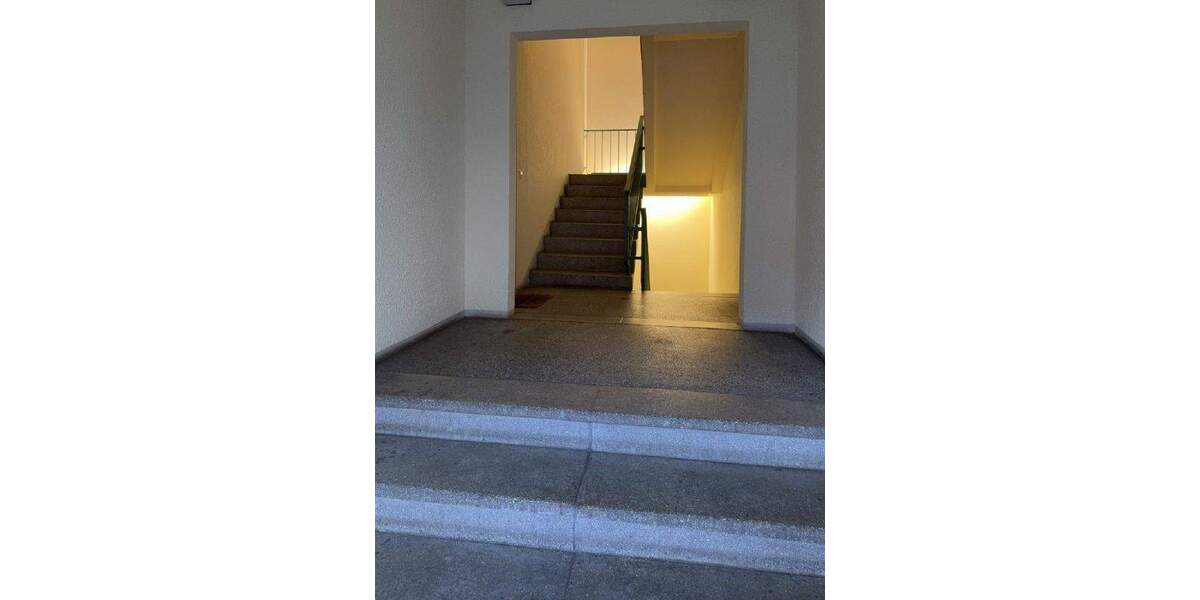 Etagenwohnung Gotha - 4 Zimmer, 73 m&sup2;, 79.000&euro; | Angebot:25563159