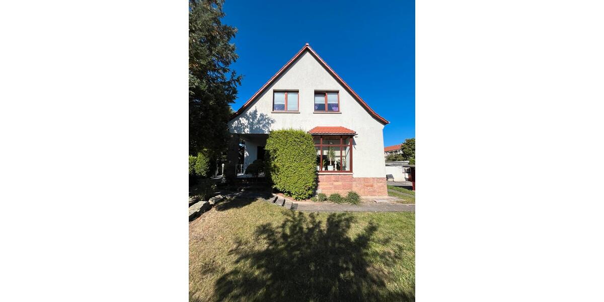 Einfamilienhaus mit großem Grundstück zu verkaufen, auch teilbar 7 zimmer