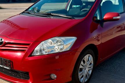 Toyota Auris 129.448 km 3.990 € Weimar 99427