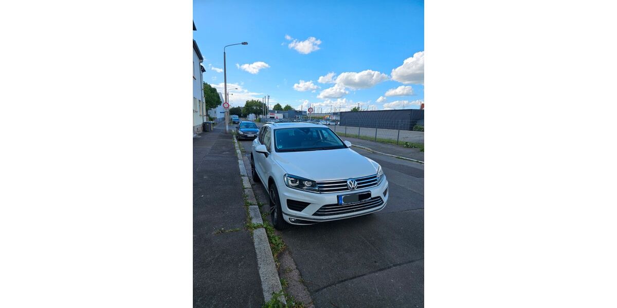VW Touareg 238.795 km 17.999 &euro; Erfurt 99099