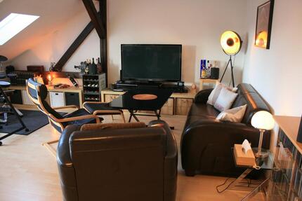 gemütliche möblierte DG- Wohnung in Erfurt- Süd zimmer