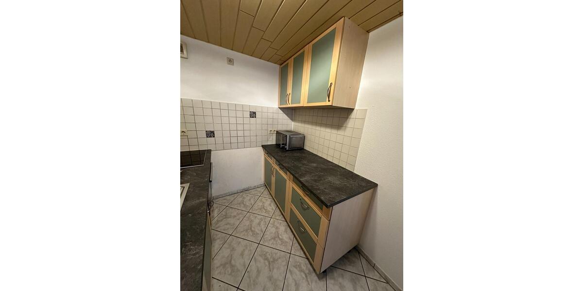 Etagenwohnung Arnstadt - 4 Zimmer, 90 m&sup2;, 20&euro; | Angebot:24200951