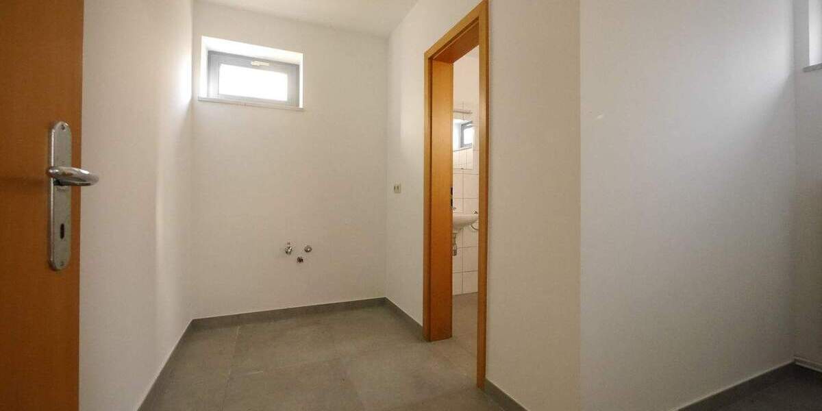 Gewerbeobjekt Weimar Westvorstadt - 2 Zimmer, 58 m&sup2;, 560&euro; | Angebot:24112182