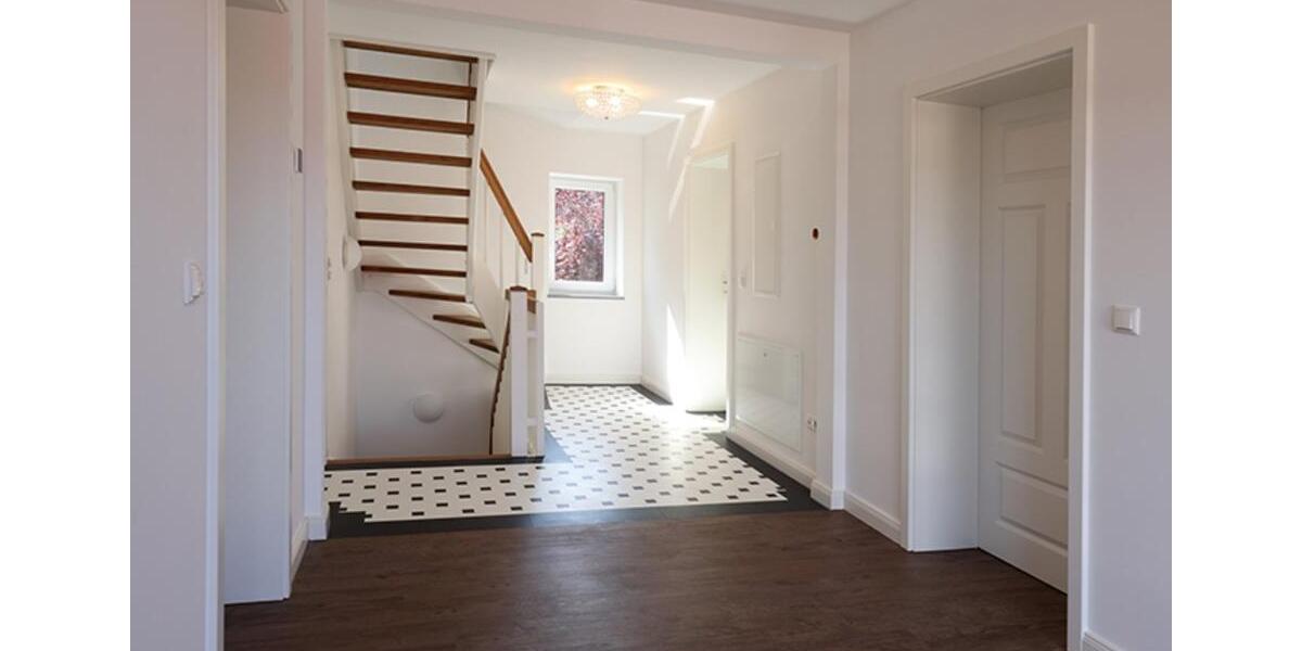 Einfamilienhaus Grammetal - 7 Zimmer, 300 m&sup2;, 2.900&euro; | Angebot:23793923