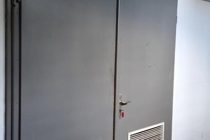 Lager- und Produktionsraum zimmer