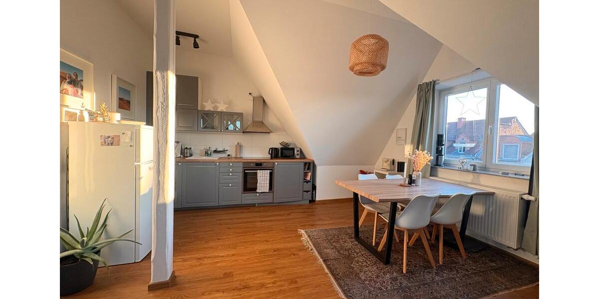 Dachgeschoßwohnung Erfurt Johannesplatz - 1 Zimmer, 38 m&sup2;, 500&euro; | Angebot:25399995