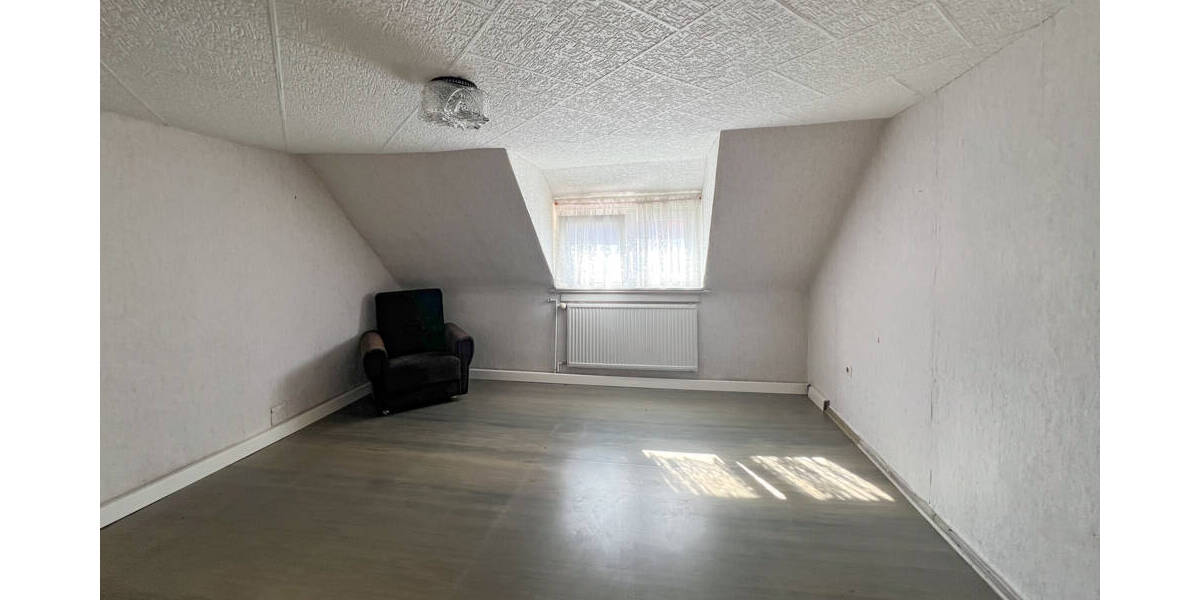 Einfamilienhaus Am Ettersberg / Berlstedt Berlstedt - 5 Zimmer, 118 m&sup2;, 175.000&euro; | Angebot:26127289