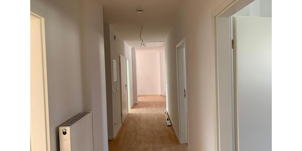 Dachgeschoßwohnung Erfurt Andreasvorstadt - 4 Zimmer, 125 m&sup2;, 1.375&euro; | Angebot:24794194