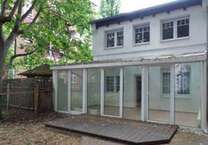 Hinterhaus mit 3 Zimmern, Terrasse, Wintergarten, Gäste-WC in der Eugen-Richter-Straße