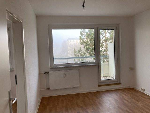 Etagenwohnung Gotha Gotha West - 4 Zimmer, 59 m&sup2;, 360&euro; | Angebot:25471752