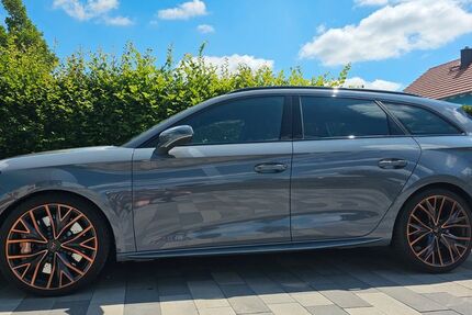 Cupra Leon 49.283 km 26.999 &euro; Bad Berka 99438