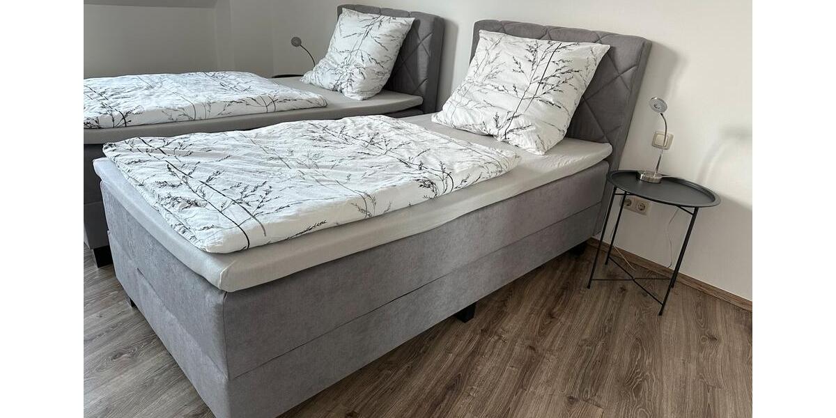 Etagenwohnung Am Ettersberg - 2 Zimmer, 70 m&sup2;, 80&euro; | Angebot:24866944