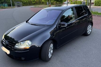 VW Golf 223.500 km 2.500 € Weimar 99425