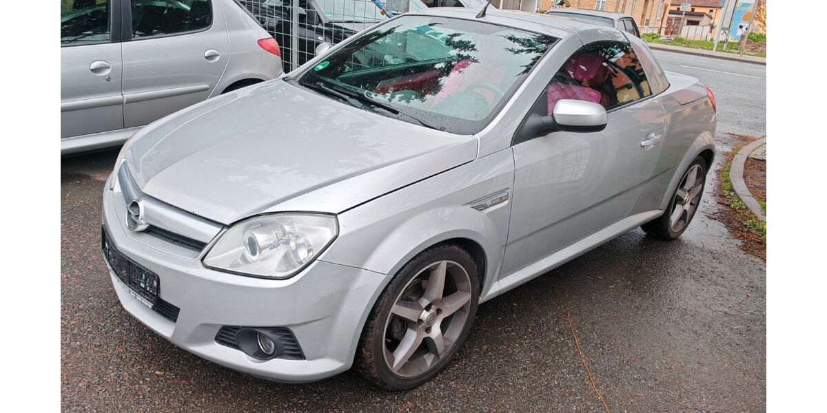Opel Tigra 125.000 km 1.990 &euro; Umpferstedt 99441