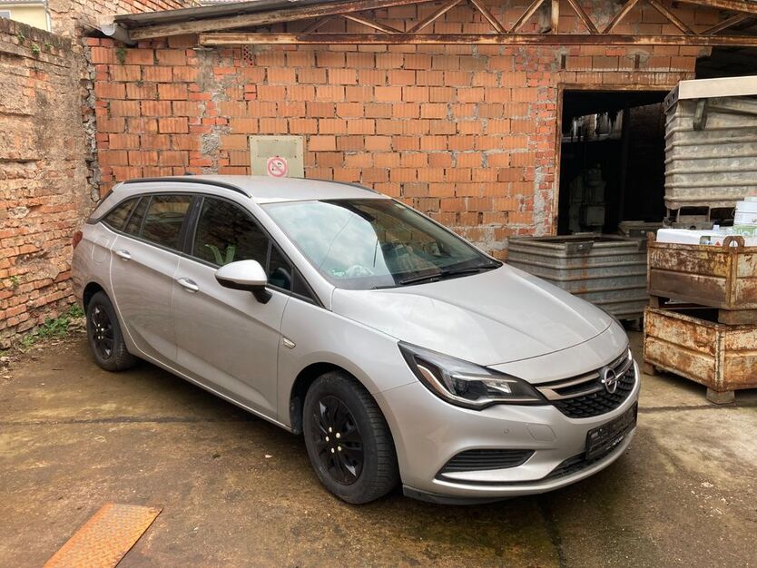 Opel Astra 51.000 km 13.500 € Arnstadt 99310