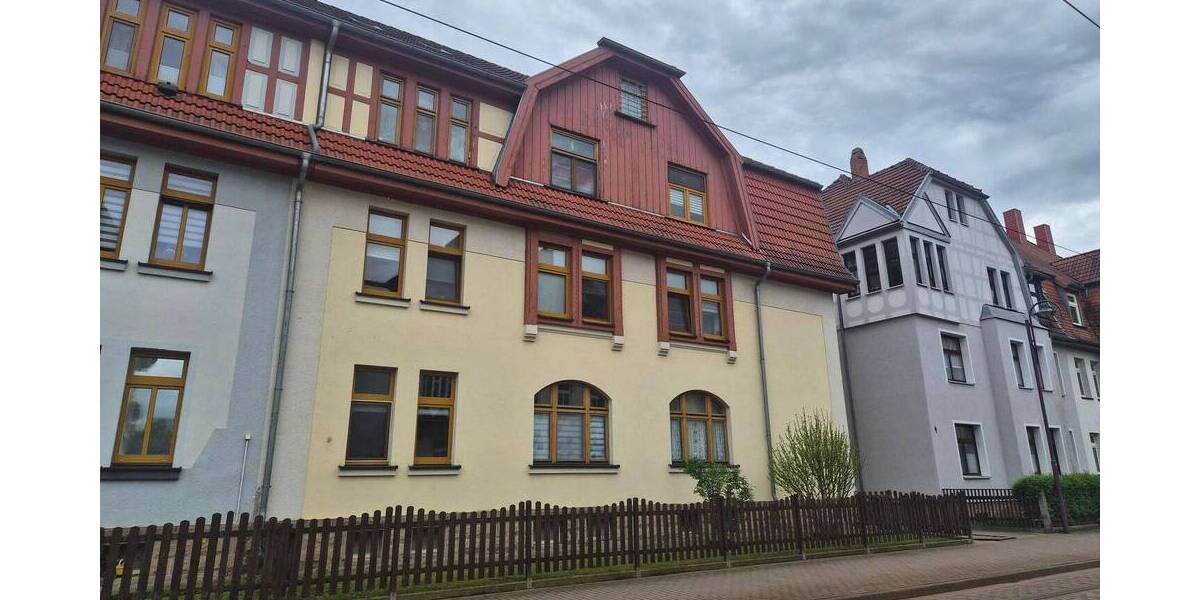 Etagenwohnung Gotha - 3 Zimmer, 75 m&sup2;, 590&euro; | Angebot:26763990