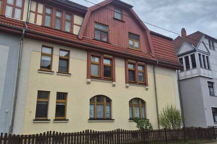 Wohnung Gotha - 3 Zimmer, 75 m&sup2;, 590&euro; | Angebot:26763990