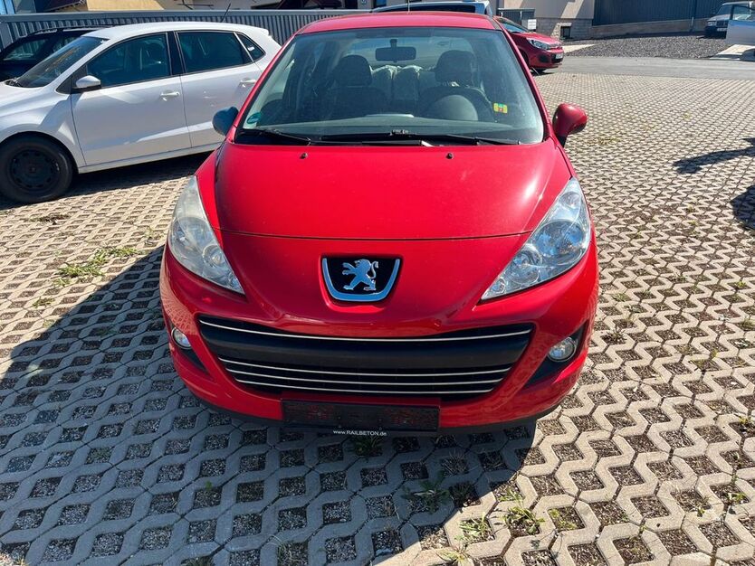 Peugeot 207 182.000 km 1.500 € Vollersroda 99438