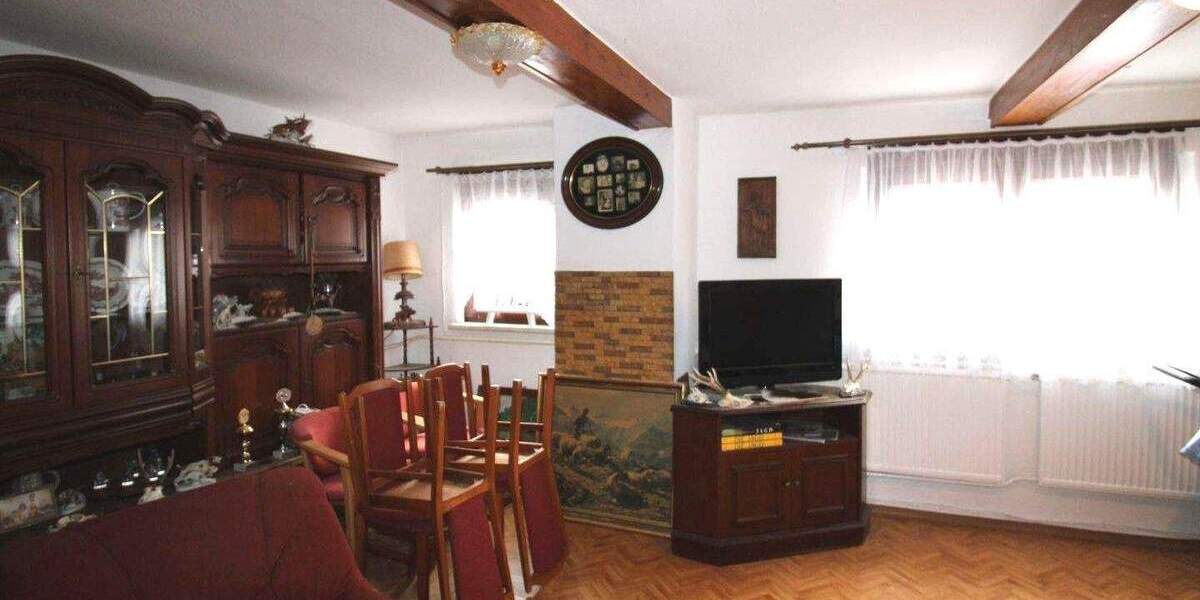 Einfamilienhaus Tonna Burgtonna - 9 Zimmer, 280 m&sup2;, 255.000&euro; | Angebot:25704606