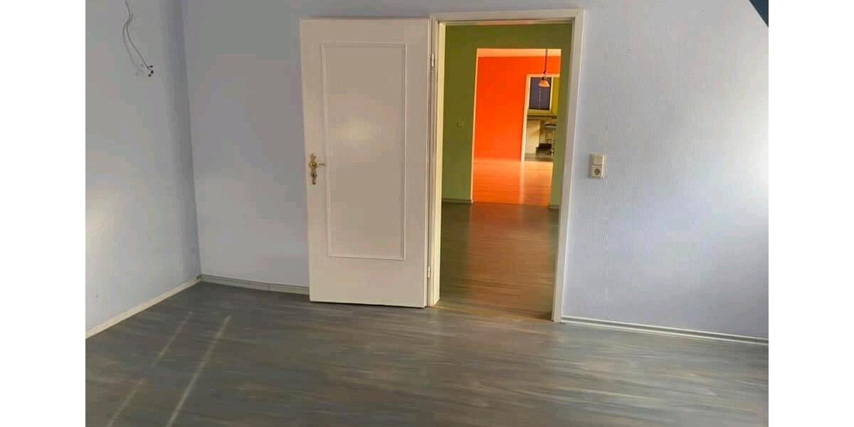 Etagenwohnung Erfurt Daberstedt - 5 Zimmer, 108 m&sup2;, 755&euro; | Angebot:24374028