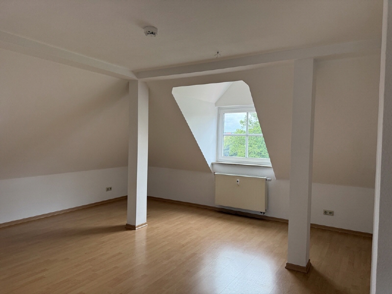 Von oben über Gothas Altstadt blicken - Dachgeschoßwohnung Gotha Helenenstraße 17 / WE 8 | Angebot:26627562
