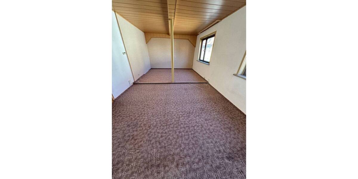 Reihenmittelhaus Ohrdruf - 4 Zimmer, 96 m&sup2;, 45.000&euro; | Angebot:25682864
