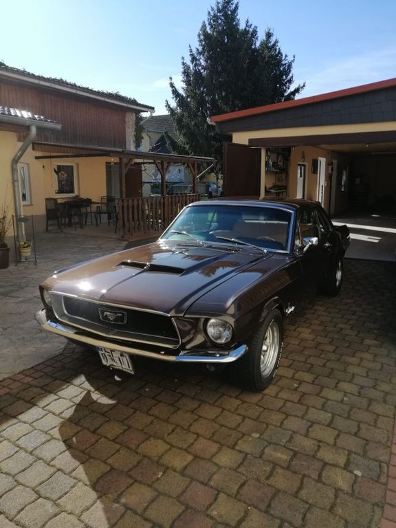 Ford Mustang 120.000 km 59.000 € Erfurt 99084