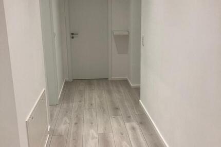 Attraktive 6,5-Zimmer-Wohnung – neu & modern saniert 6 zimmer