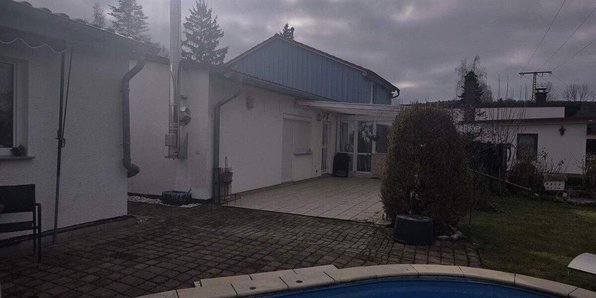 Bungalow Arnstadt Arnstadt - 6 Zimmer, 178 m&sup2;, 290.000&euro; | Angebot:25753338