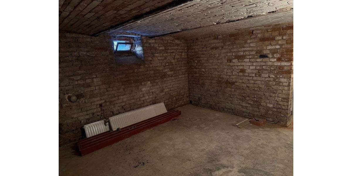 Mehrfamilienhaus, Wohnhaus Geratal - 6 Zimmer, 115 m&sup2;, 120.000&euro; | Angebot:25796922