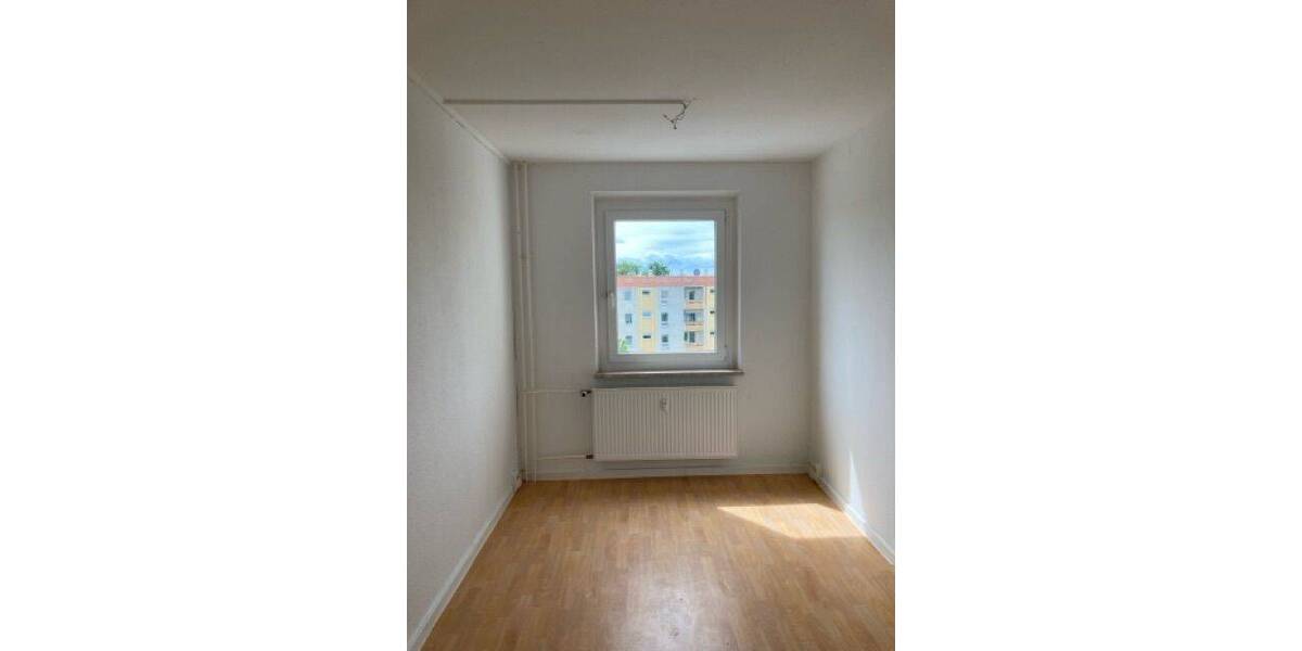 Etagenwohnung Weimar Schöndorf - 4 Zimmer, 90 m&sup2;, 625&euro; | Angebot:26833431