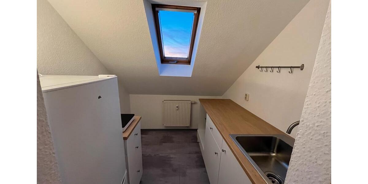 Dachgeschoßwohnung Weimar - 2 Zimmer, 45 m&sup2;, 499&euro; | Angebot:25421287