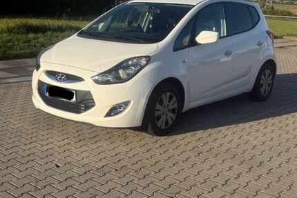Hyundai ix20 157.000 km 4.300 &euro; Ohrdruf 99885