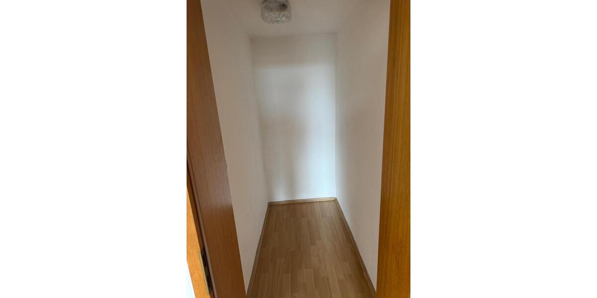 Etagenwohnung Am Ettersberg - 1 Zimmer, 53 m&sup2;, 400&euro; | Angebot:25521866