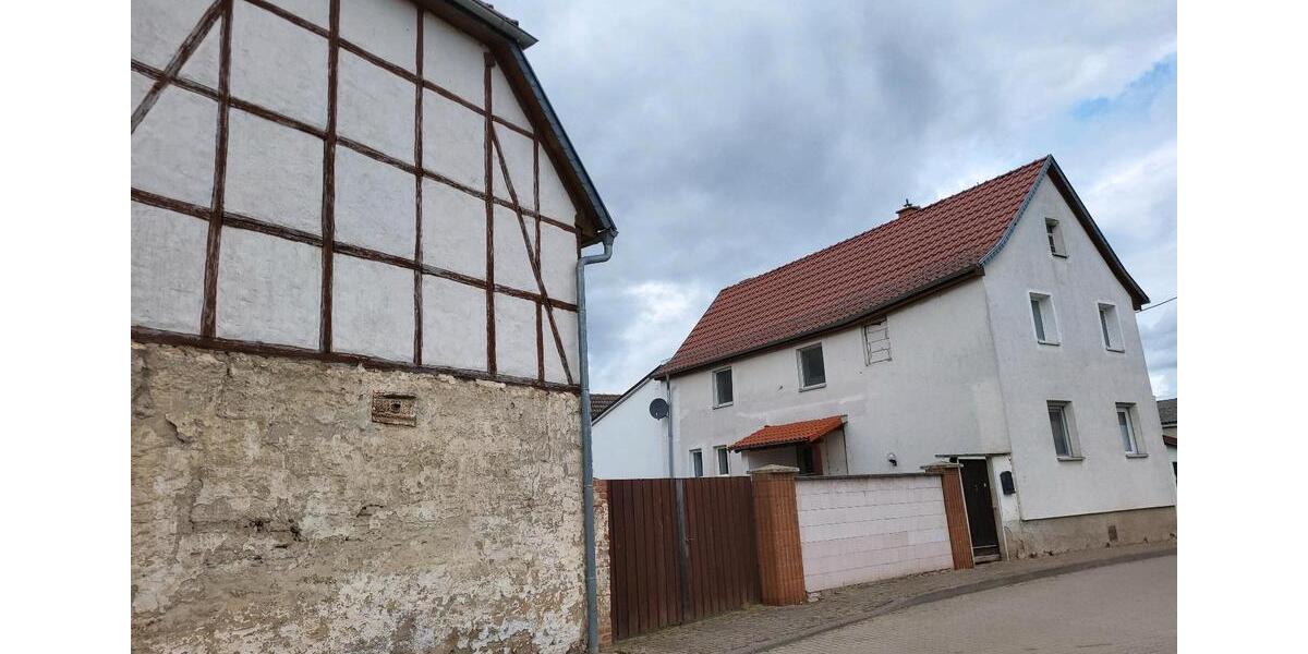 Einfamilienhaus Greußen - 4 Zimmer, 120 m&sup2;, 160.000&euro; | Angebot:27018010