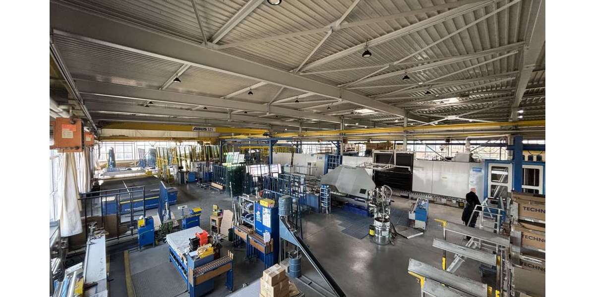 Halle in Weissensee 950.000 € 2000 m² zimmer