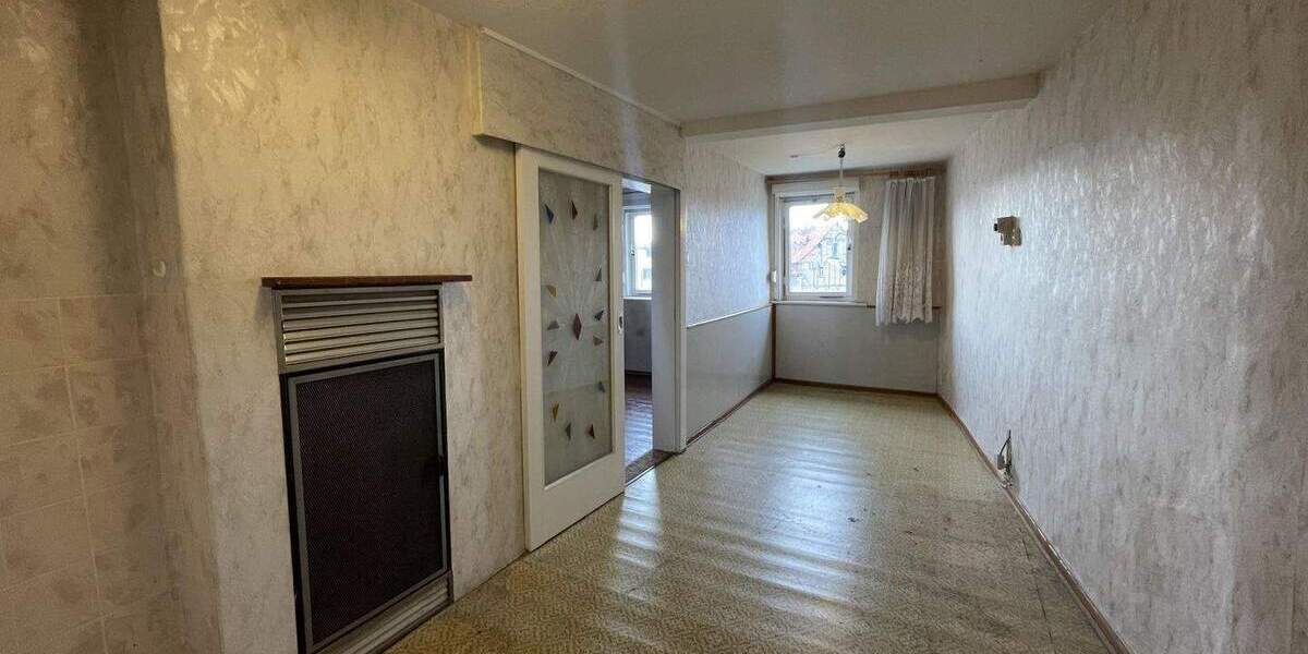 Einfamilienhaus Kölleda - 8 Zimmer, 172 m&sup2;, 110.000&euro; | Angebot:25771798