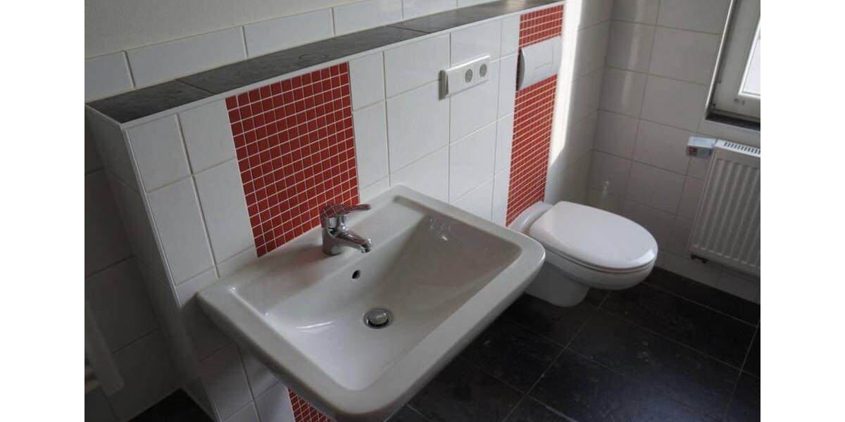 Etagenwohnung Weimar Ehringsdorf - 2 Zimmer, 62 m&sup2;, 630&euro; | Angebot:25932755