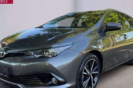 Toyota Auris 110.886 km 10.999 &euro; Nessetal/OT Goldbach 99869